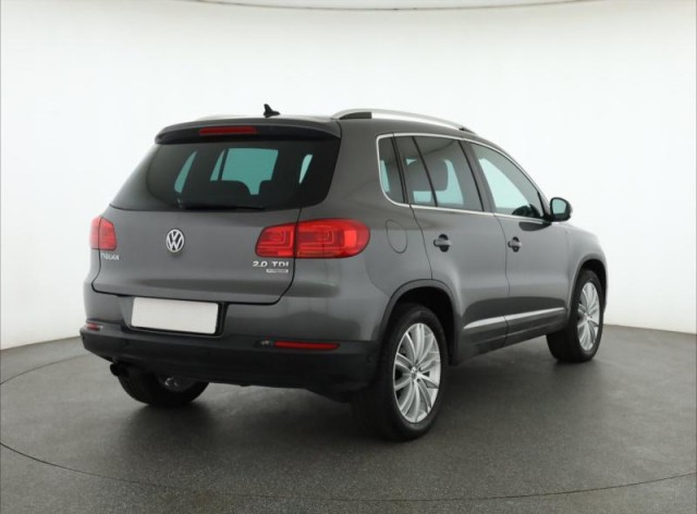 Volkswagen Tiguan  2.0 TDI 