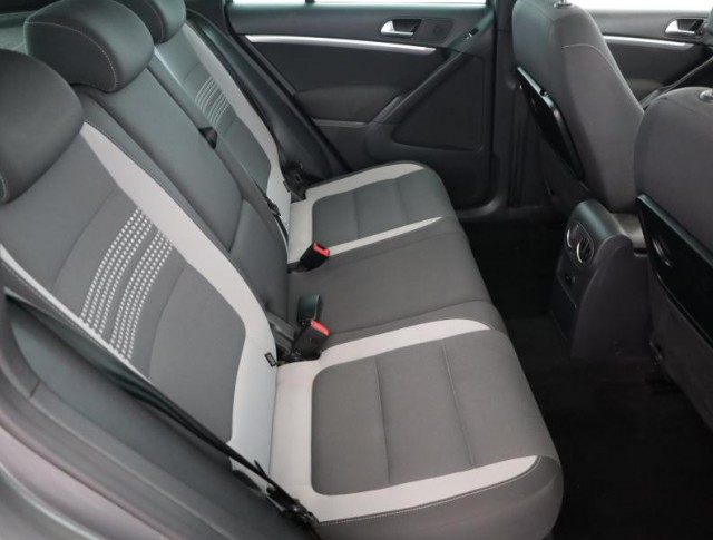 Volkswagen Tiguan  2.0 TDI 