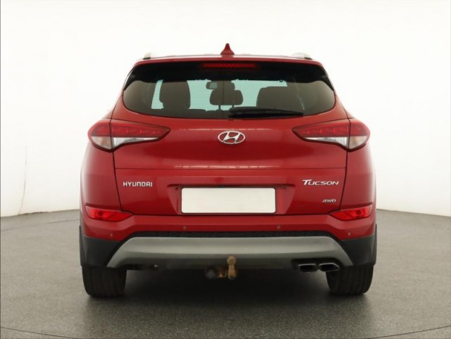 Hyundai Tucson  2.0 CRDi 