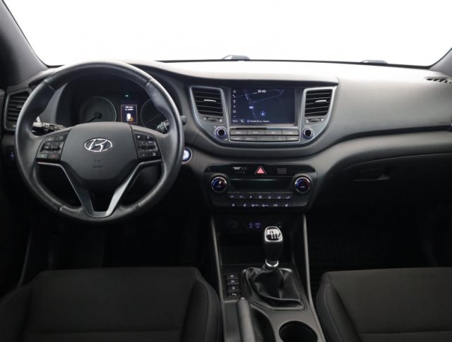 Hyundai Tucson  2.0 CRDi 