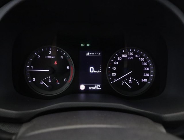 Hyundai Tucson  2.0 CRDi 