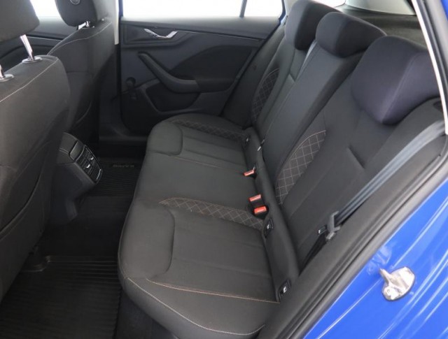 Škoda Kamiq  1.0 TSI Ambition