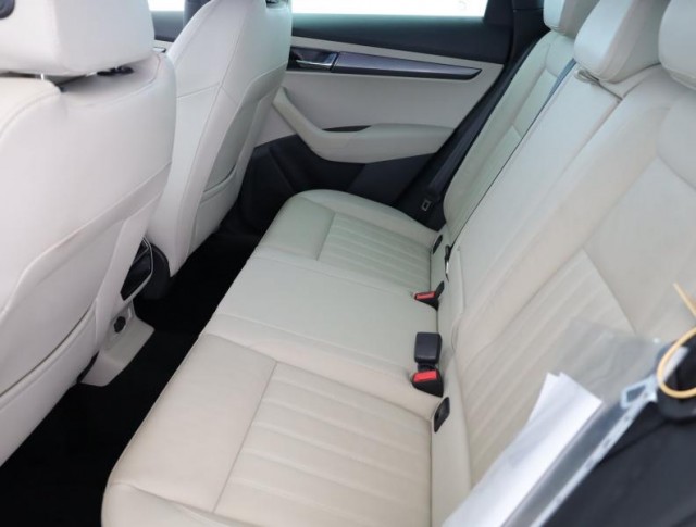 Škoda Karoq  1.5 TSI Style