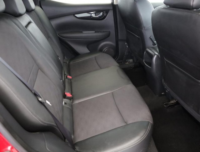 Nissan Qashqai  1.2 DIG-T 