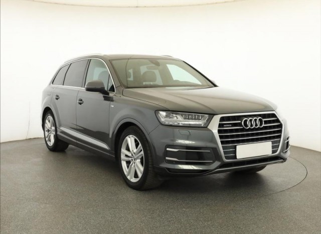 Audi Q7  50 TDI S-Line