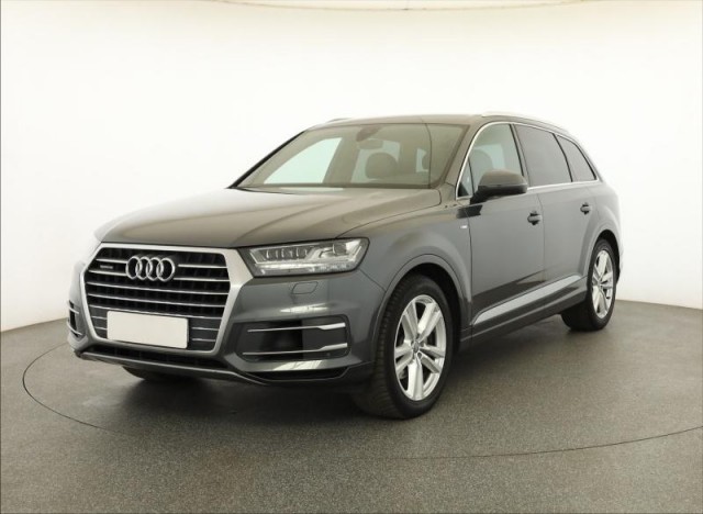 Audi Q7  50 TDI S-Line