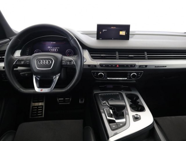 Audi Q7  50 TDI S-Line