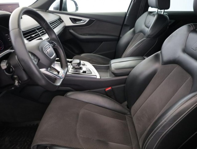 Audi Q7  50 TDI S-Line
