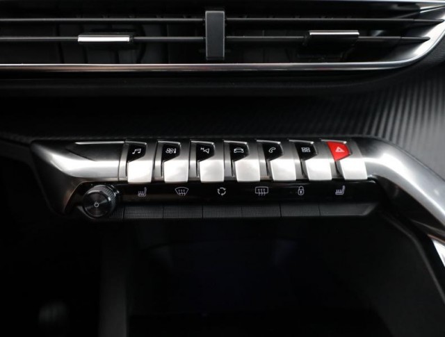 Peugeot 5008  1.5 BlueHDi 