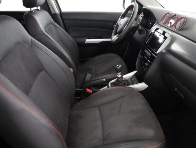 Suzuki Vitara  1.4 BoosterJet 