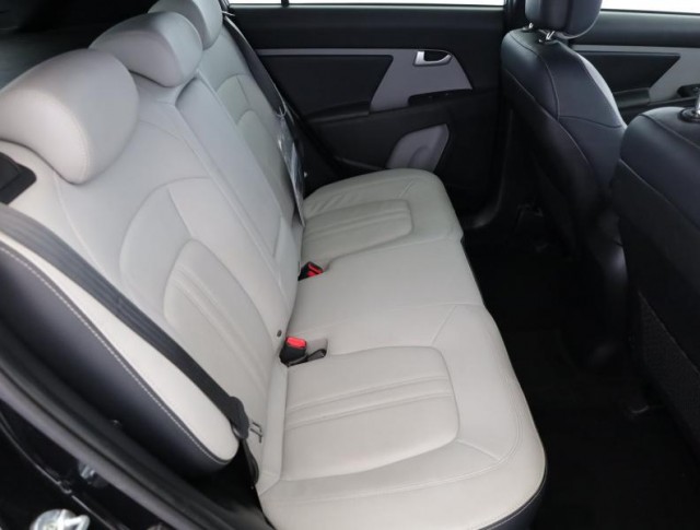 Kia Sportage  1.6 GDI 