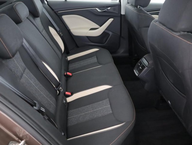 Škoda Kamiq  1.0 TSI 