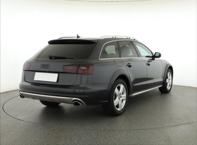 Audi A6 Allroad  3.0 TDI 