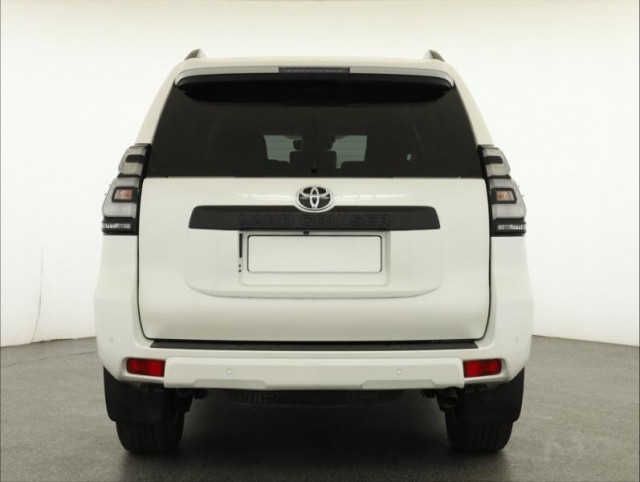 Toyota Land Cruiser  2.8 D-4D 