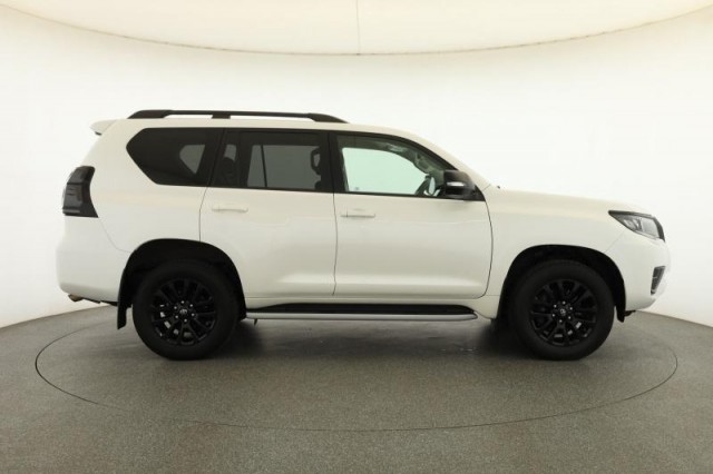 Toyota Land Cruiser  2.8 D-4D 