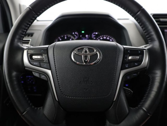 Toyota Land Cruiser  2.8 D-4D 