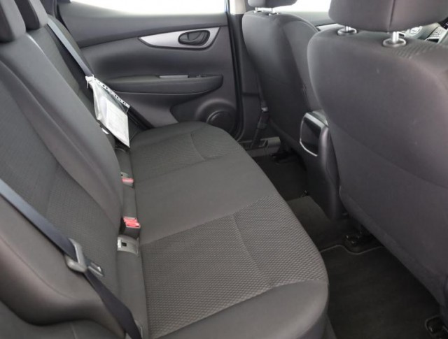 Nissan Qashqai  1.3 DIG-T 