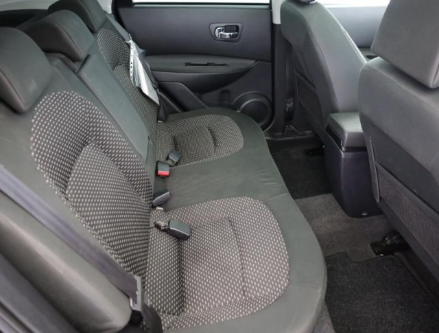 Nissan Qashqai  1.6 