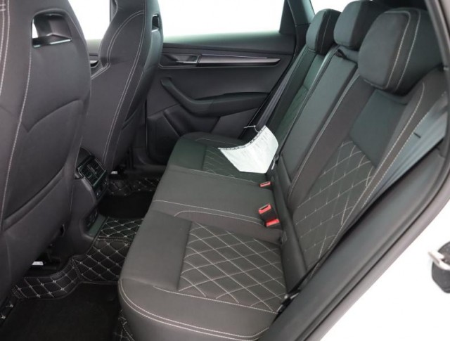 Škoda Karoq  1.5 TSI Sportline