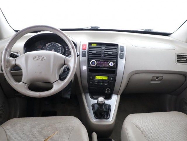 Hyundai Tucson  2.0 CRDi 