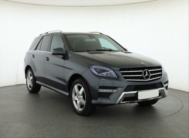 Mercedes-Benz ML  ML 350 BlueTEC AMG line