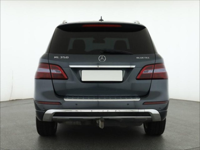 Mercedes-Benz ML  ML 350 BlueTEC AMG line