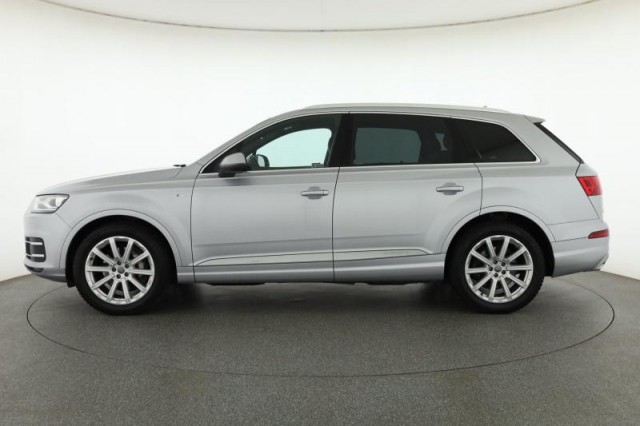 Audi Q7  3.0 TDI S-Line
