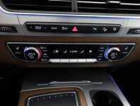 Audi Q7  3.0 TDI S-Line