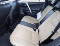 Toyota RAV 4  2.0 D-4D Selection