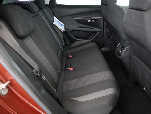 Peugeot 3008  1.6 BlueHDi Active