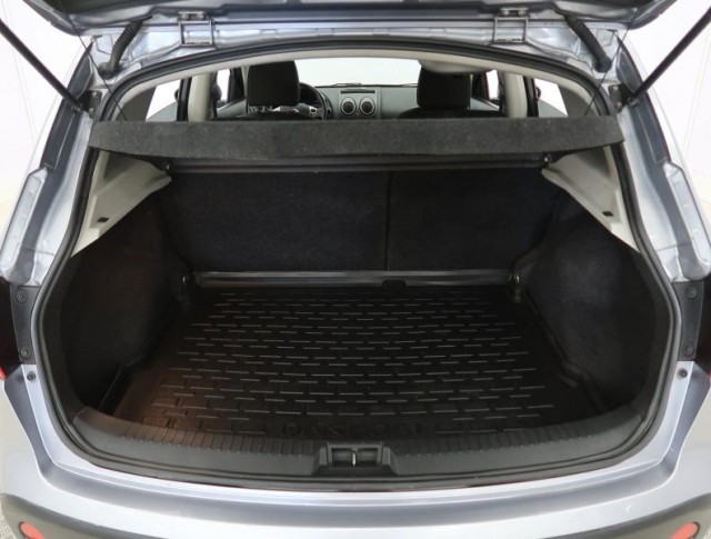 Nissan Qashqai  2.0 dCi 