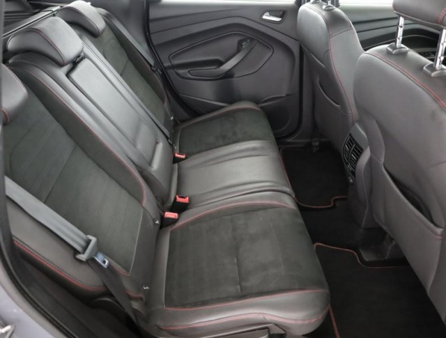 Ford Kuga  1.5 EcoBoost ST-Line
