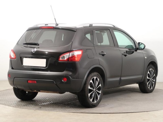 Nissan Qashqai  2.0 