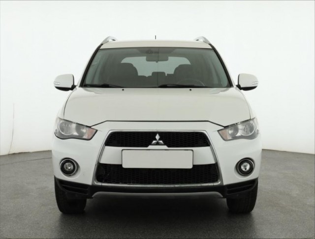 Mitsubishi Outlander  2.0 