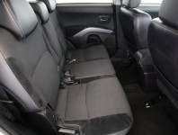 Mitsubishi Outlander  2.0 