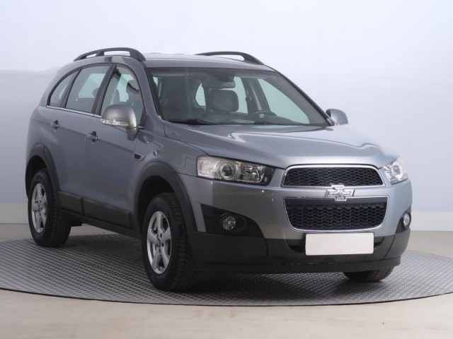 Chevrolet Captiva  2.4 i 