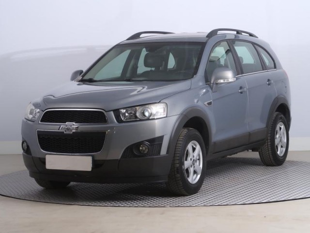 Chevrolet Captiva  2.4 i 