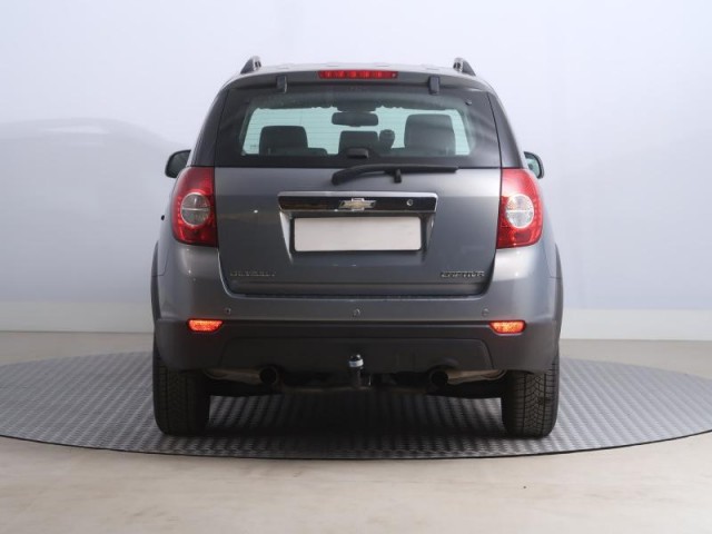 Chevrolet Captiva  2.4 i 