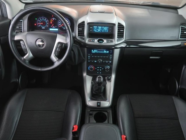 Chevrolet Captiva  2.4 i 