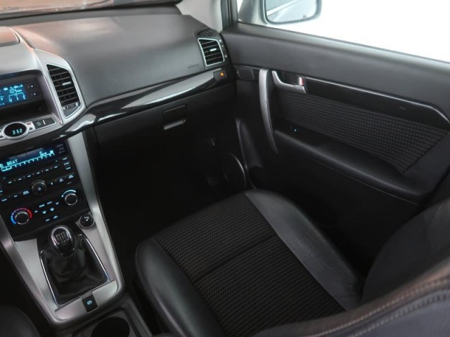 Chevrolet Captiva  2.4 i 