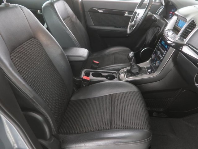 Chevrolet Captiva  2.4 i 