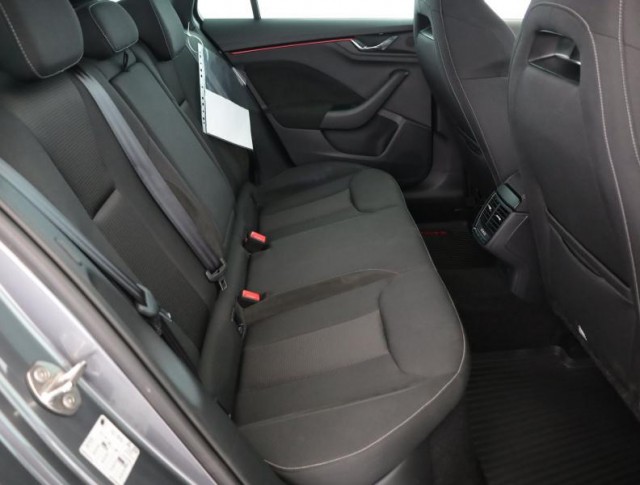 Škoda Kamiq  1.0 TSI Drive