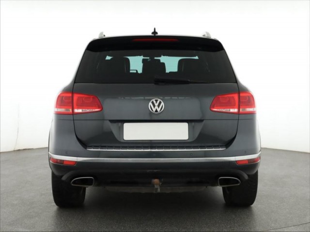 Volkswagen Touareg  3.0 TDI 