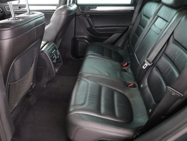 Volkswagen Touareg  3.0 TDI 