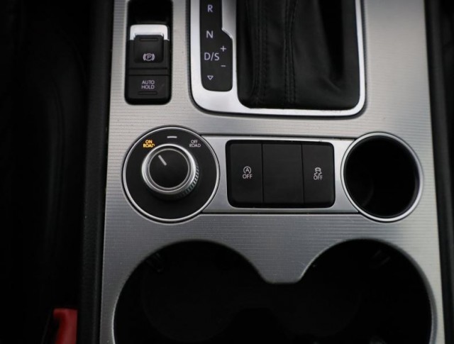 Volkswagen Touareg  3.0 TDI 