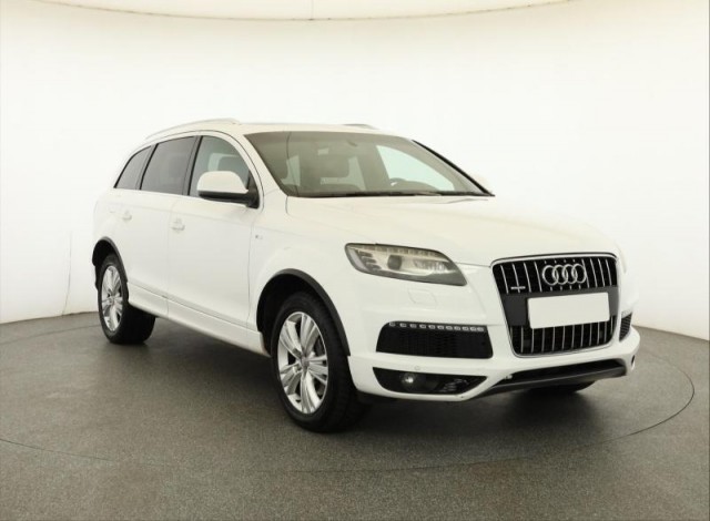 Audi Q7  3.0 TDI S-Line
