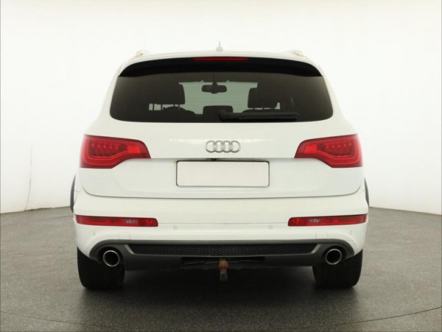 Audi Q7  3.0 TDI S-Line