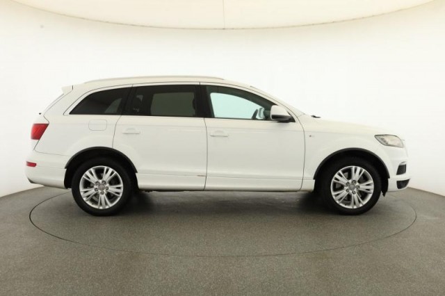 Audi Q7  3.0 TDI S-Line
