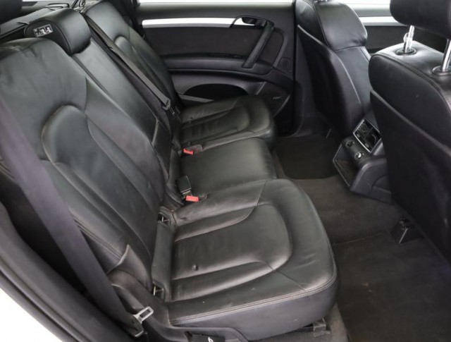 Audi Q7  3.0 TDI S-Line