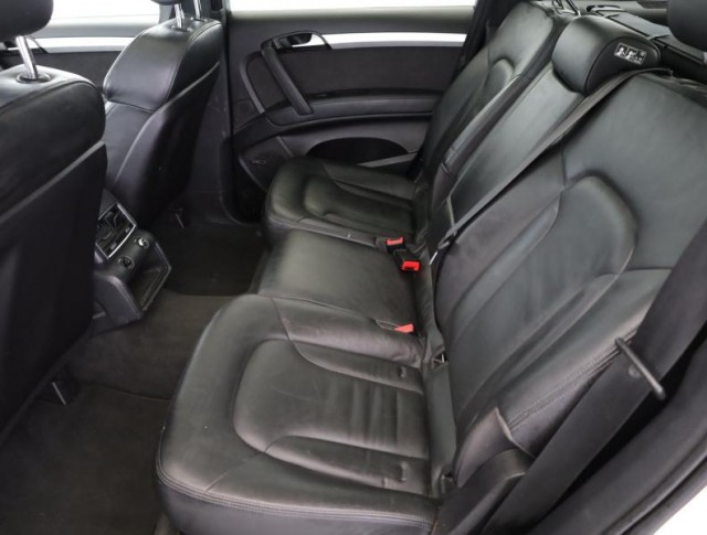 Audi Q7  3.0 TDI S-Line